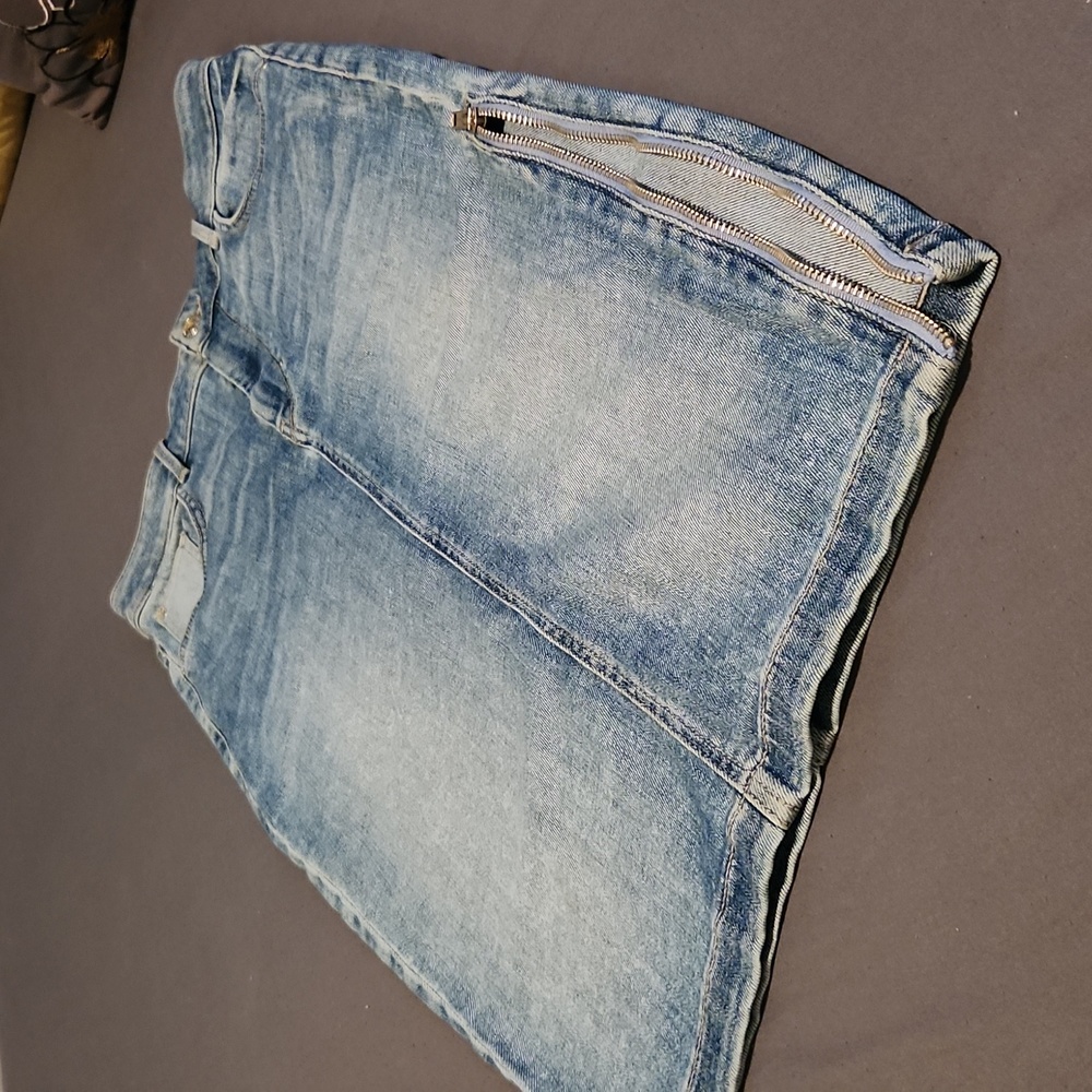 Guess Zip Split Jean Skirt - Picture 2 of 11